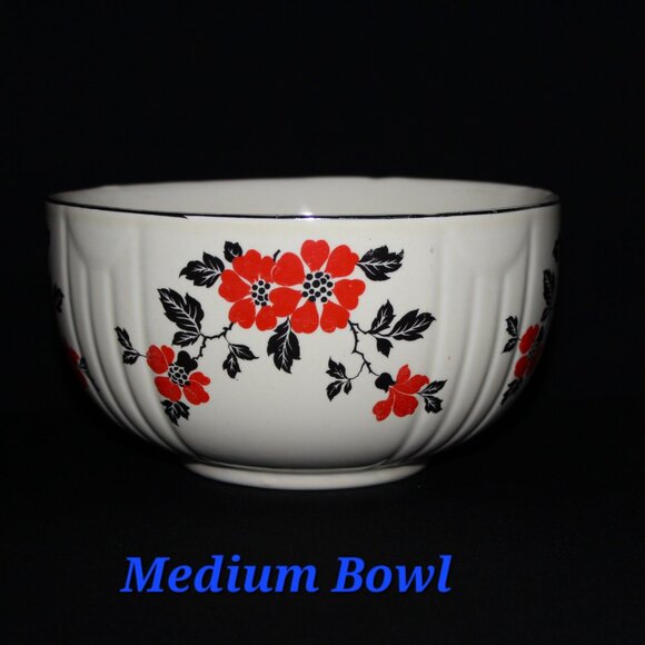 Hall’s Red Poppy Baking Dishes | Vintage Nesting Bowls | Hall’s Superior Quality - Picture 5 of 7